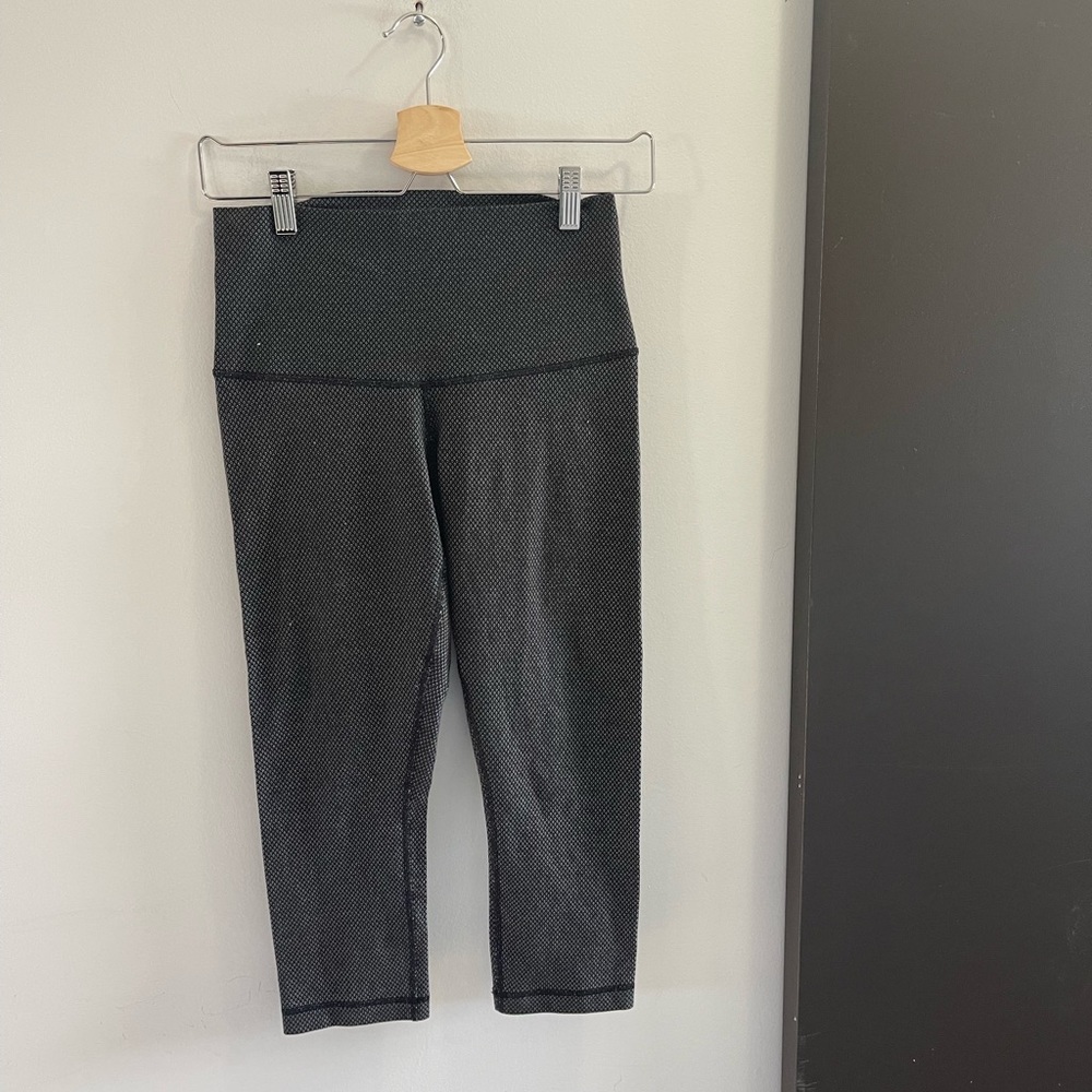 Lululemon wunder under crop leggings